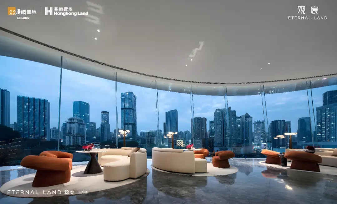 观宸入选“全国三大封面”：在8D魔幻的观音桥极核，为2025年豪宅“解题”